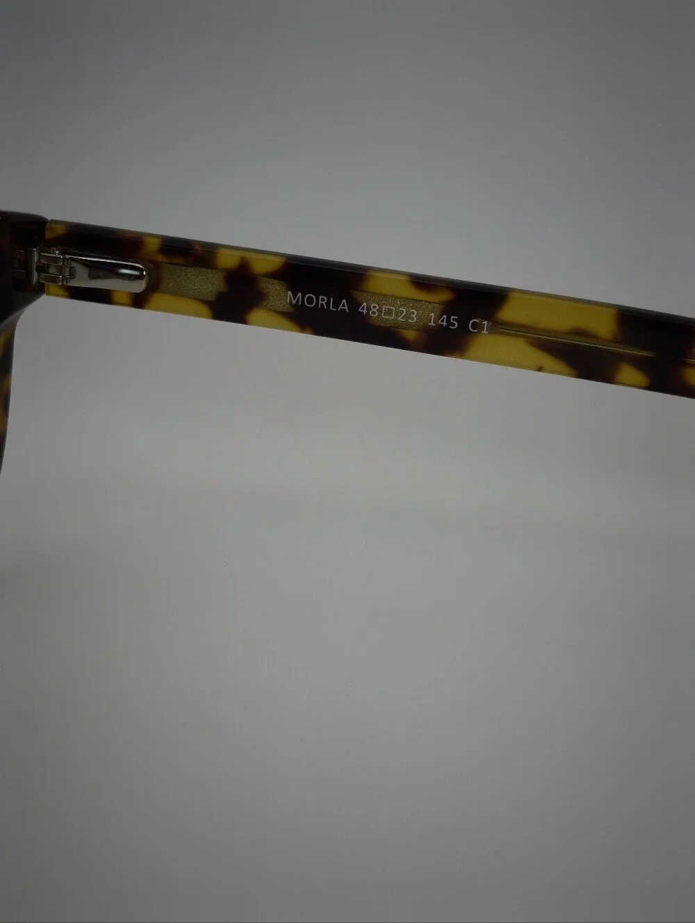 Morla. Round Tortoiseshell Eyeglass Frames. Nice Animal Print.